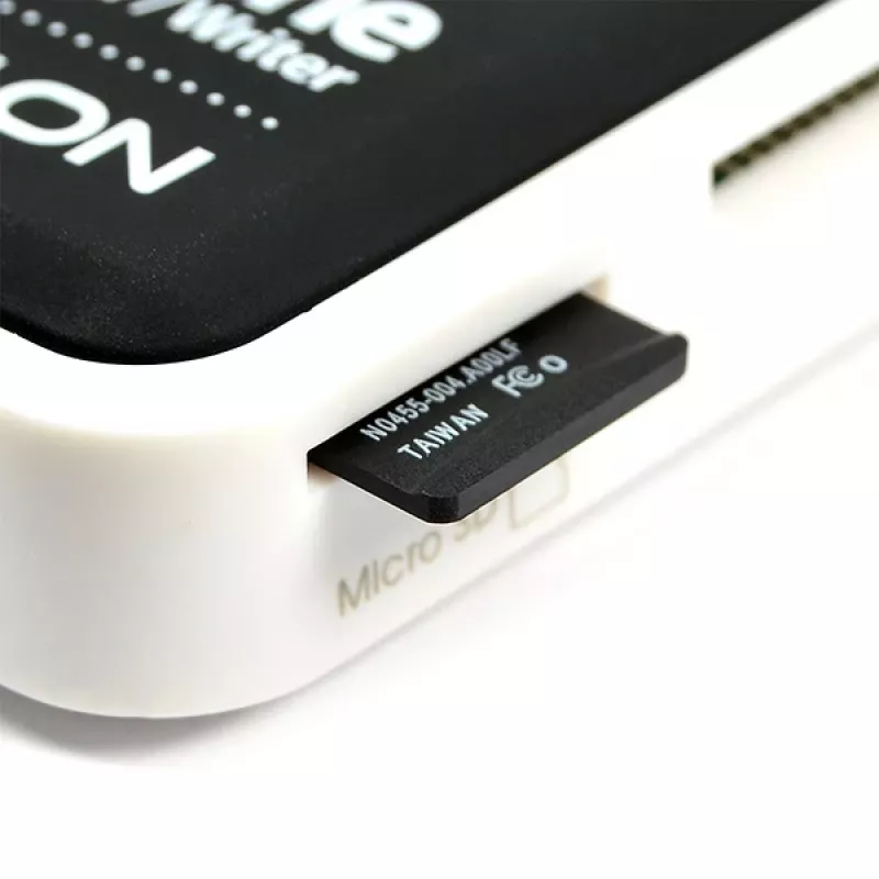 Axagon CRE-X1 ulkoinen 5 paikan kortinlukija, CF, CF Type II, MMC, MMC Mobile, MMCmicro, MS Duo, MS PRO, Memory Stick (MS), MicroDrive, MicroSD...,