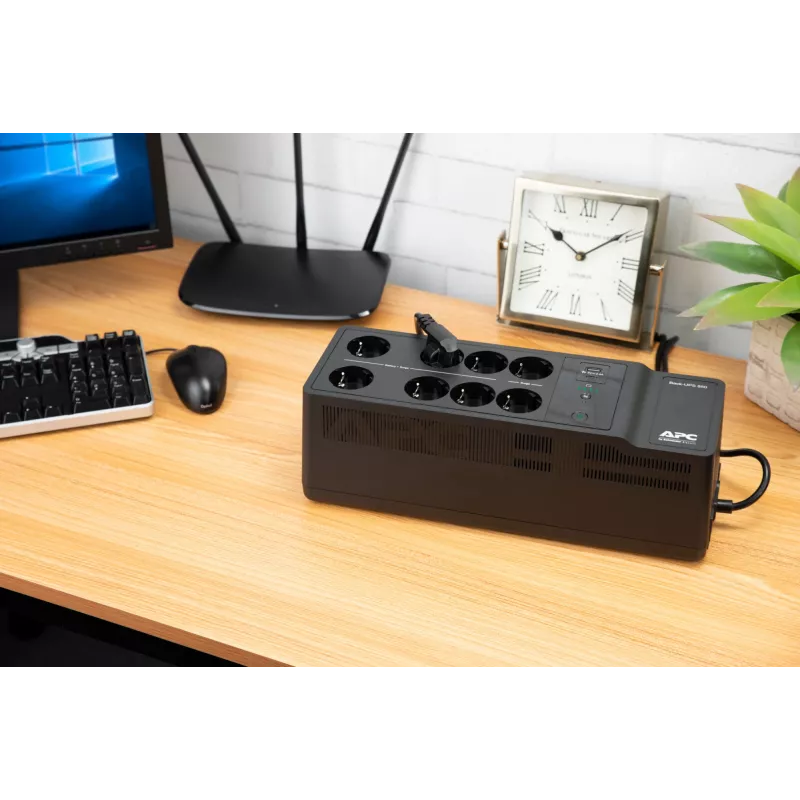 APC Back-UPS BE850G2-GR - varavirtalähde 8 pistorasiaa, 850VA, 2 USB-laturia, 1 USB-dataliitäntä