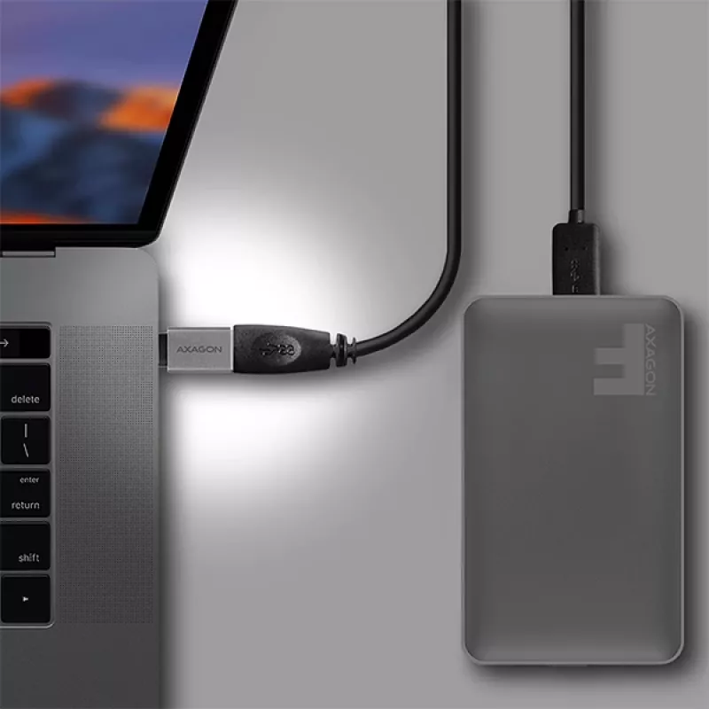 Axagon RUCM-AFA adapteri USB-C (M) -> USB-A (F), USB 3.2 Gen 2, 3A, ALU