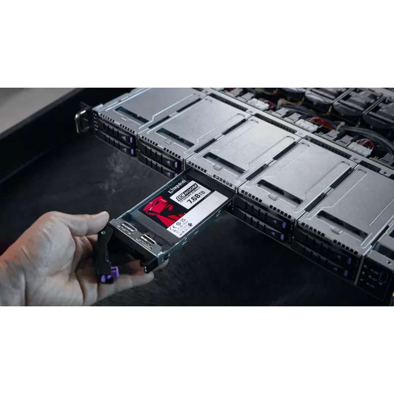 SSD-kiintolevy Kingston Technology 7680G 7,68 TB 2,5