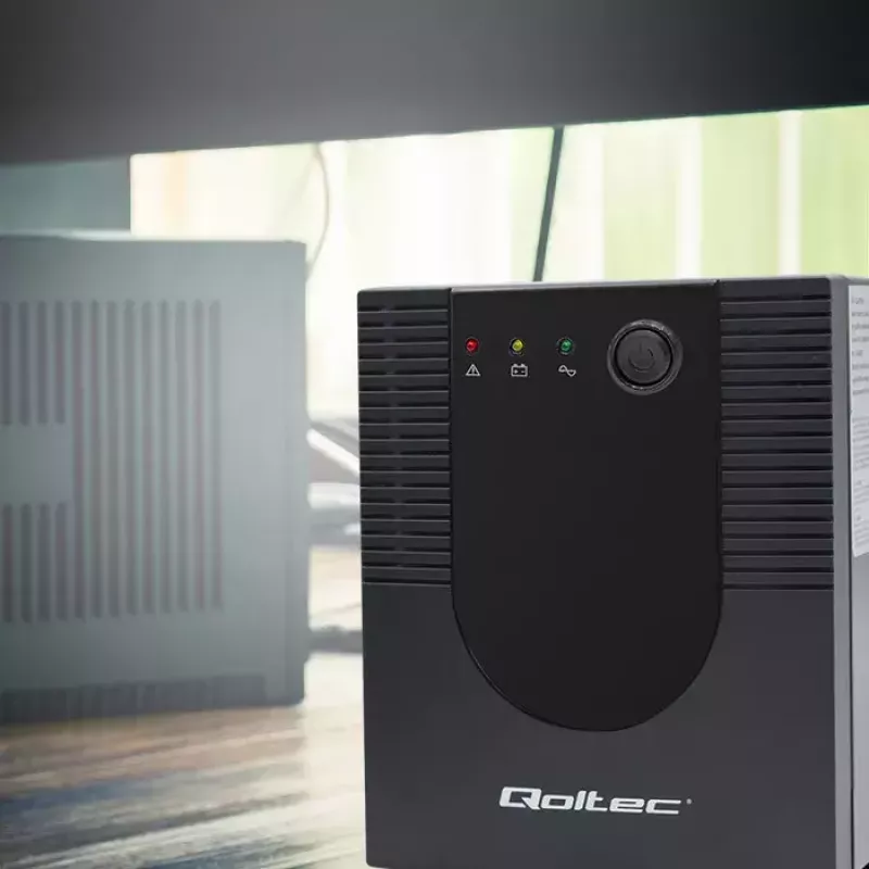 Qoltec 53777 UPS Line-Interactive 2 kVA 1200 W 4 AC-pistorasiaa