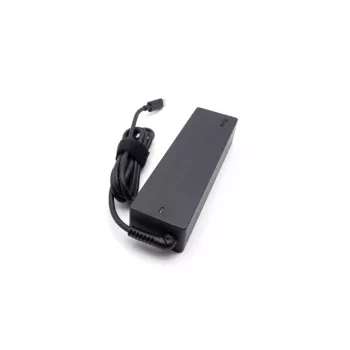 Yleislaturi i-tec USB-C PD 3.0 100W sisäkäyttöön musta