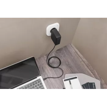 DIGITUS kannettavan tietokoneen laturi USB-C-virtalähde 100W PD 3.0
