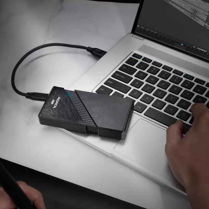 ADATA SE920 Thunderbolt-teknologia 4 TB USB Type-C USB4 Gen 3x2 musta