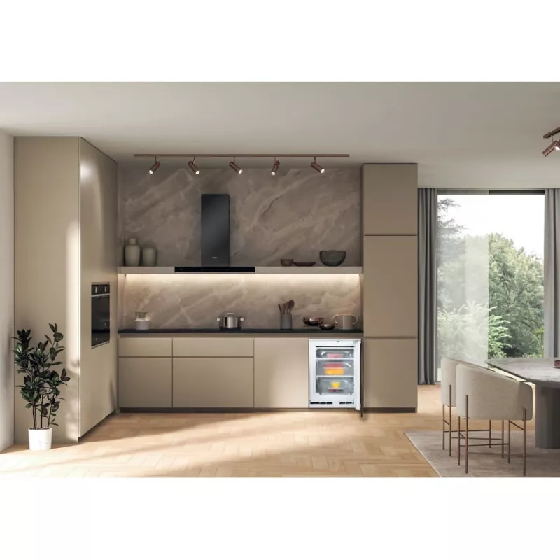 Whirlpool WBUFZ011 pakastin kalusteisiin sijoitettava 91 L