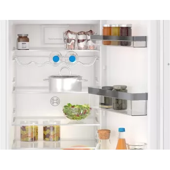 Bosch Serie 4 KIL82VFE0 jääkaappi-pakastin kalusteisiin 280 L