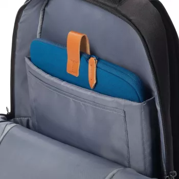 DICOTA Skin Urban- 16in MacBook -sleeve - Navy Blue / kierrätetty polyester neopreenikangas