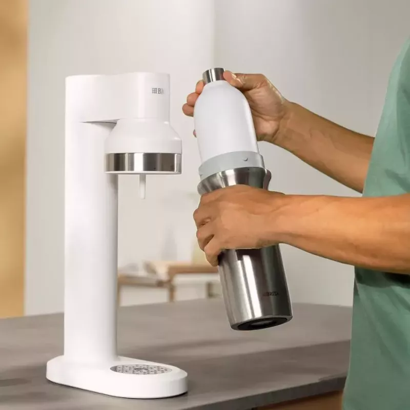 Soodavesilaite BRITA Carbonator 1046730 valkoinen — kompakti pöytähiilihapotin 2 pullolla (231×126×443 mm)