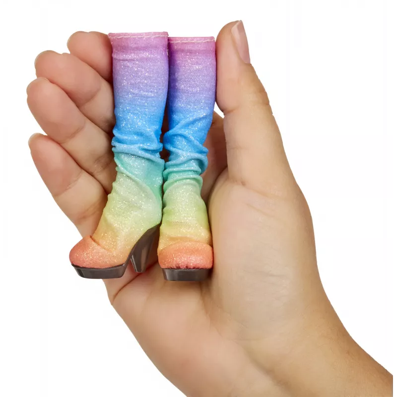 Rainbow High Accessories Studio Series 1, S valikoima PDQ-näytössä nukenkenkiä
