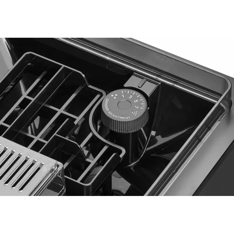 Amica Elegance CM 7011 espressokeitin, teräsmylly, integroitu maidon vaahdotusjärjestelmä
