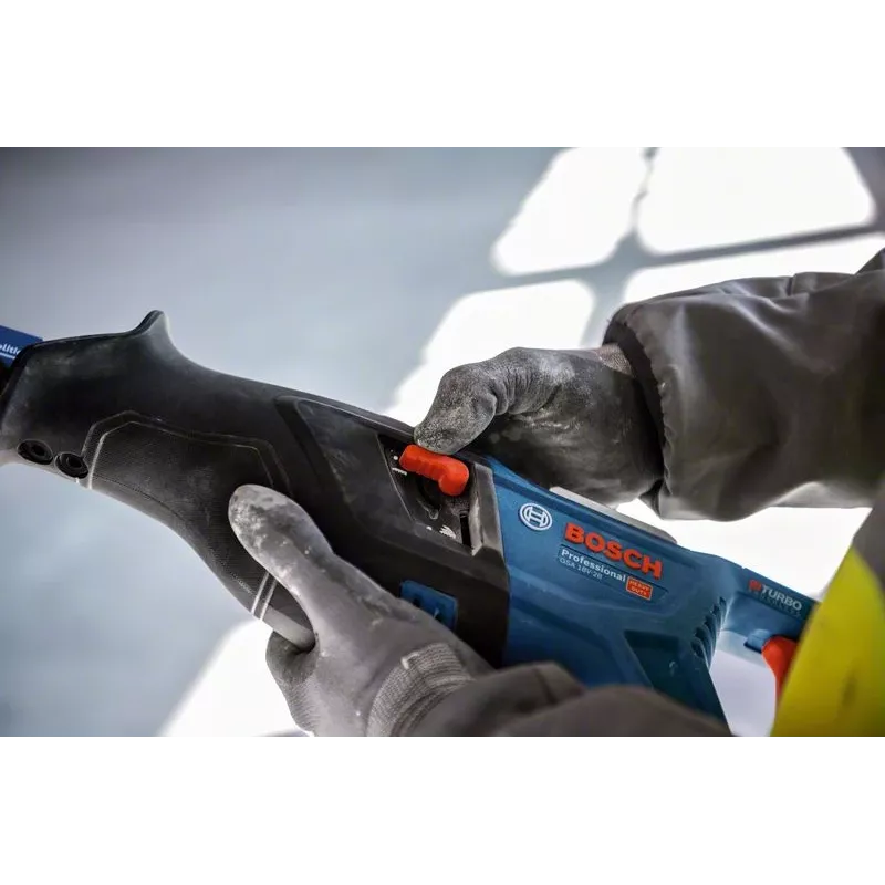 Bosch GSA 18V-28 Professional saha