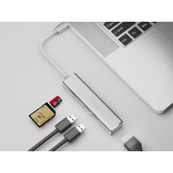 Equip USB-C 5-in-1 -monitoimiadapteri