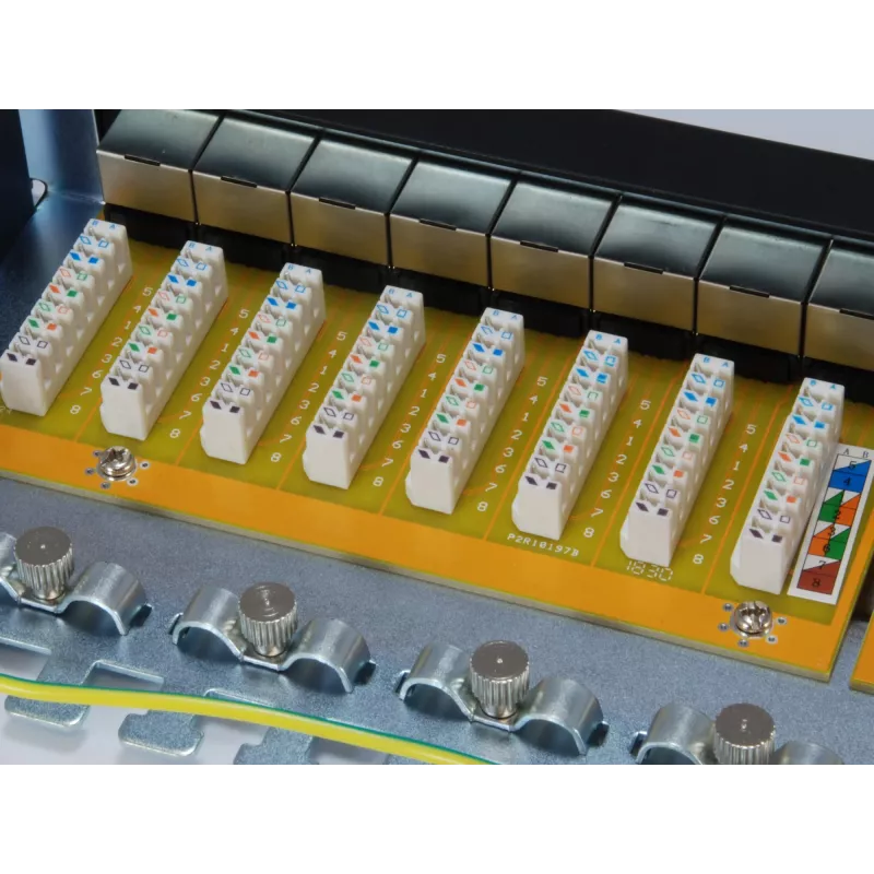 Equip 24-porttinen Cat.6A -patchpanel, suojattu