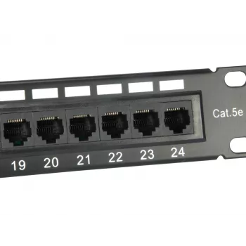 Equip 24-porttinen Cat.5e suojaamaton patch-paneeli, musta, Cat5e, rack-asennus, 1U, musta, RoHS, CE