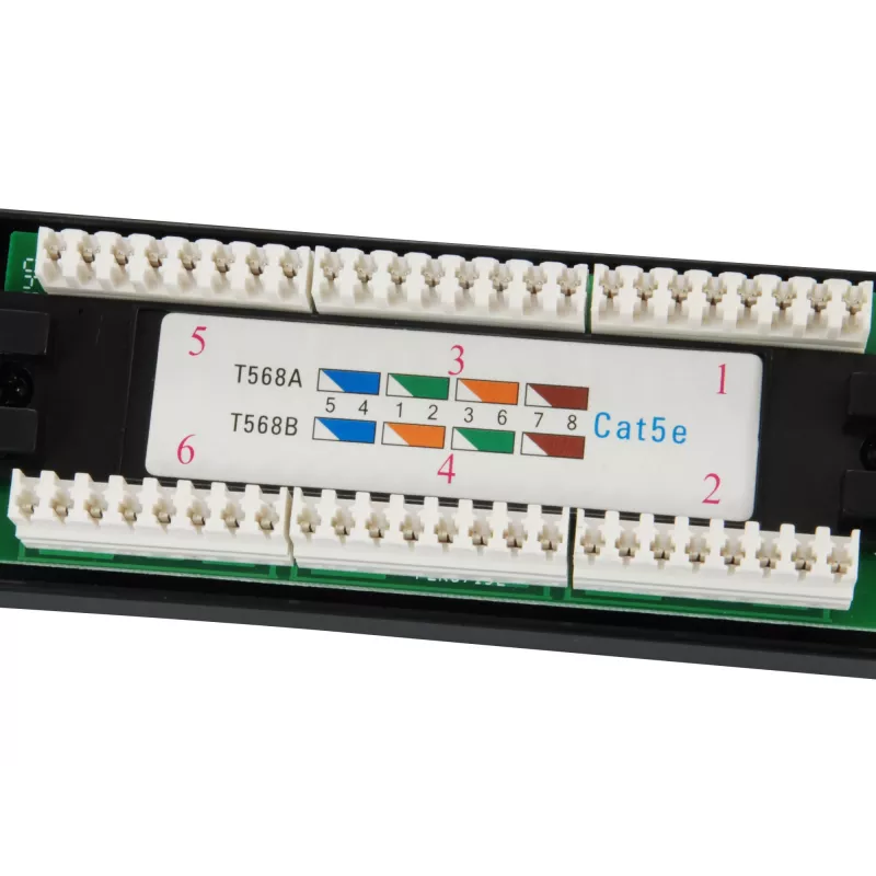 Equip 24-porttinen Cat.5e suojaamaton patch-paneeli, musta, Cat5e, rack-asennus, 1U, musta, RoHS, CE
