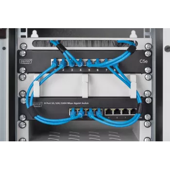 DIGITUS 8 portin Gigabit Ethernet -kytkin 10