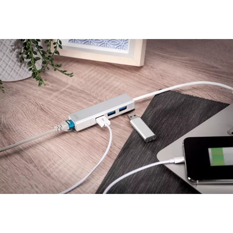DIGITUS USB 3.0, 3-porttinen keskitin & Gigabit-LAN-sovitin 3xUSB A/F, 1xUSB A/M, 1xRJ45 LAN tukee Windows ja Mac OS