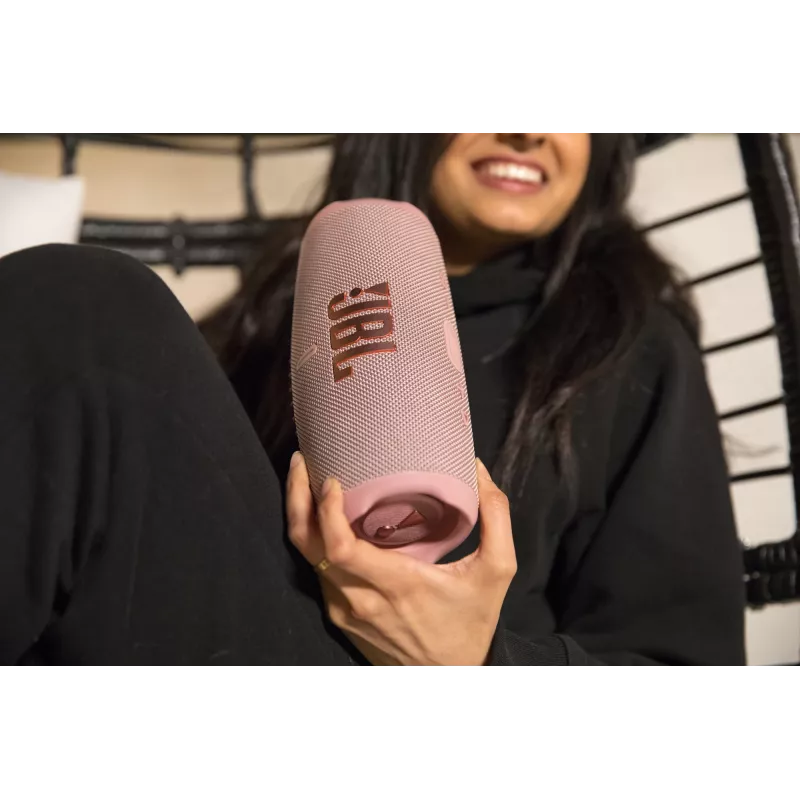 Kannettava stereokaiutin JBL CHARGE 5 MUSTA