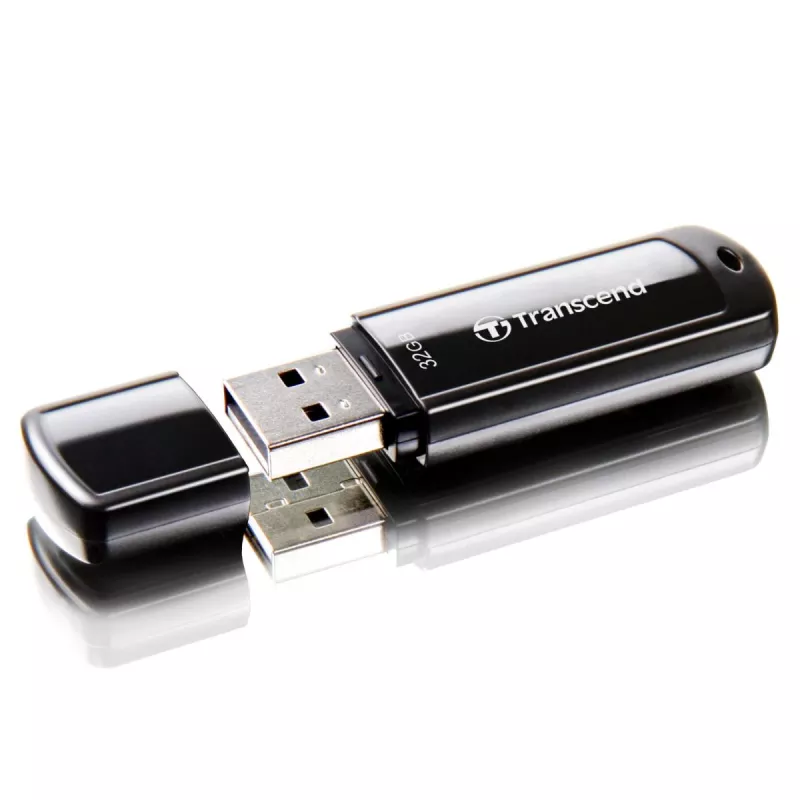TRANSCEND Jetflash 700 - 32GB USB-muistitikku - USB 3.0 - musta