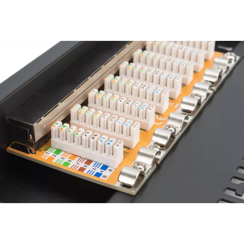 DIGITUS Patchpanel CAT6 8-Port suojattu musta 10in