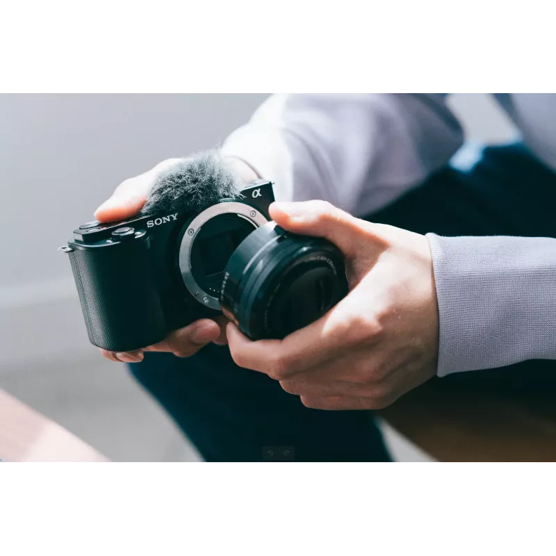 Sony α ZV-E10L MILC 24,2 MP CMOS 6000 x 4000 pikseliä musta