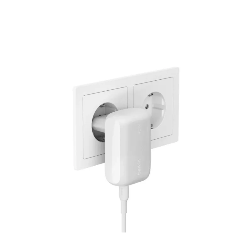BELKIN Boostcharge 42W-30W USB-C+12W dual seinälaturi valkoinen