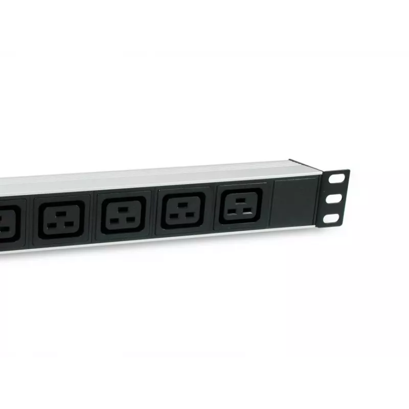 Equip 333319 virranjakoyksikkö (PDU) 6 AC-lähtöä 1U musta