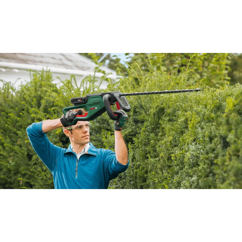 Bosch Universal HedgeCut 18V-50 yksiteräinen 2,6 kg