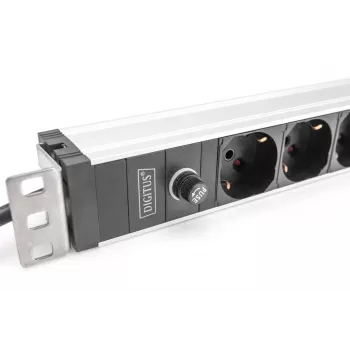 DIGITUS 1U alumiini-PDU, 8x italialainen lähtö, esisulake-10A-pistoke, 250VAC