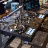 Hercules Inpulse 500 Digital Vinyl System (DVS) skrätseri musta