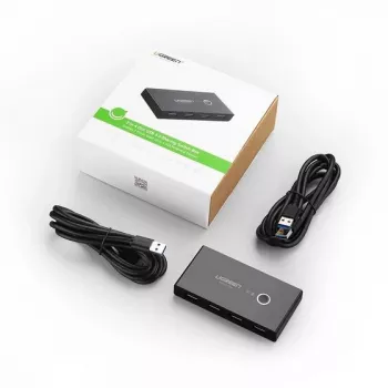 Ugreen 30768 USB-keskitin USB 3.2 Gen 1 (3.1 Gen 1) Type-A 5000 Mbit/s musta