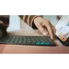 LOGITECH Flip Folio grafiitti – iPad Pro 13 inch (M4) iPad Air 13 inch (M2 & M3) – Qwertz saksa