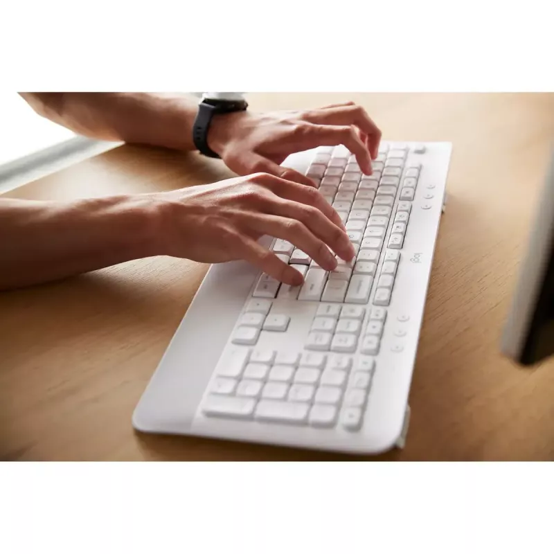 Logitech Signature MK650 Combo for Business – langaton näppäimistö ja hiiri täysikokoinen