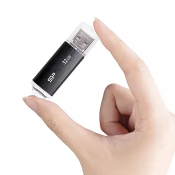 SILICON POWER Ultima U02 - 32 GB USB-muistitikku - USB 2.0 - musta