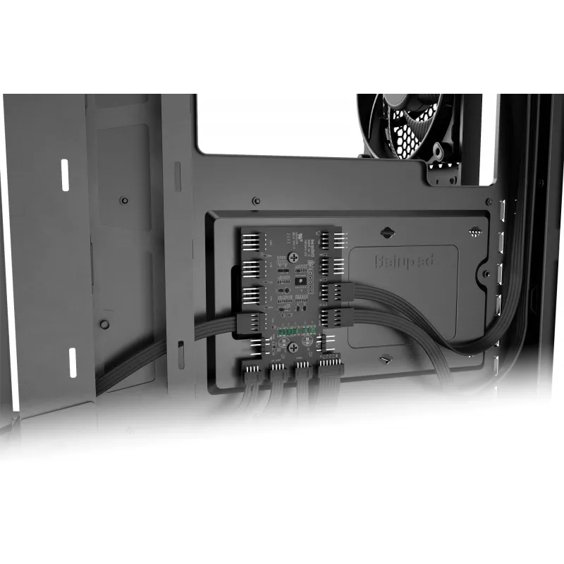 be quiet Dark Base 701 musta Midi Tower