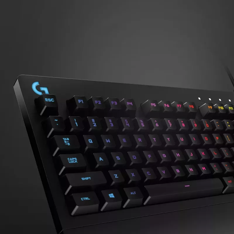 Pelausnäppäimistö Logitech G G213 Prodigy täysikoko RGB LED johdollinen
