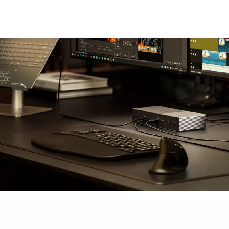 Kensington SD5000T5 EQ Thunderbolt 5 Triple 4K telakointiasema 140W PD - Windows/macOS