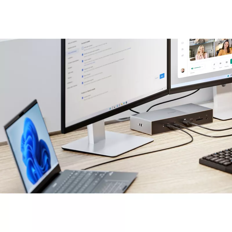 Kensington SD5000T5 EQ Thunderbolt 5 Triple 4K telakointiasema 140W PD - Windows/macOS
