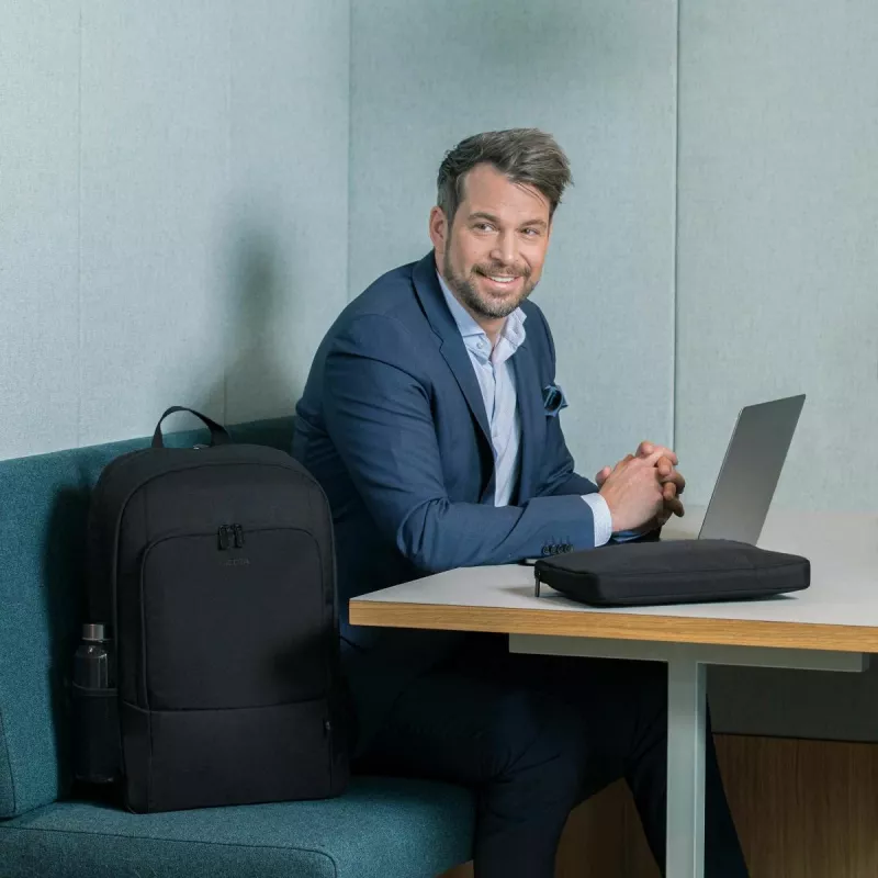 DICOTA Eco Backpack Base - 13-14.1in kannettavan tietokoneen reppu - musta / 300d rPET polyesteri