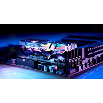 DIMM 64 GB DDR4-3600 (4x 16 GB) quad-sarja, työmuisti hopea, F4-3600C16Q-64GTESC, Trident Z Royal Elite, INTEL XMP