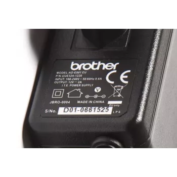 Brother ADE001EU virtalähde sisäkäyttöön musta