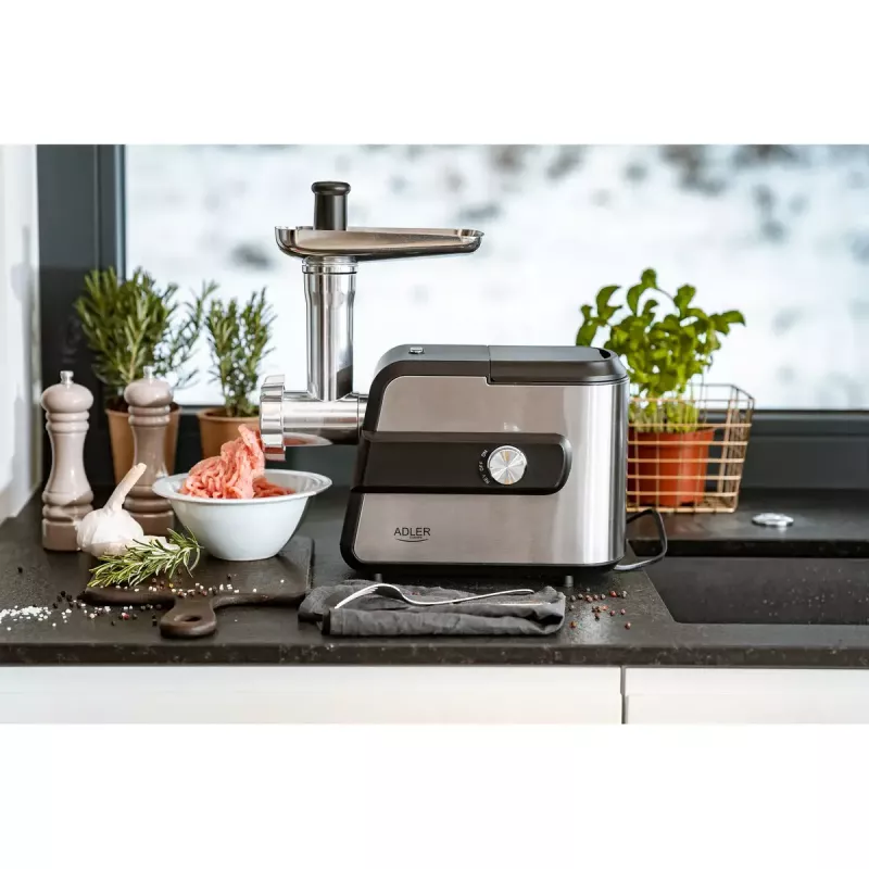 Lihamylly Adler AD 4813 2000 W musta hopea