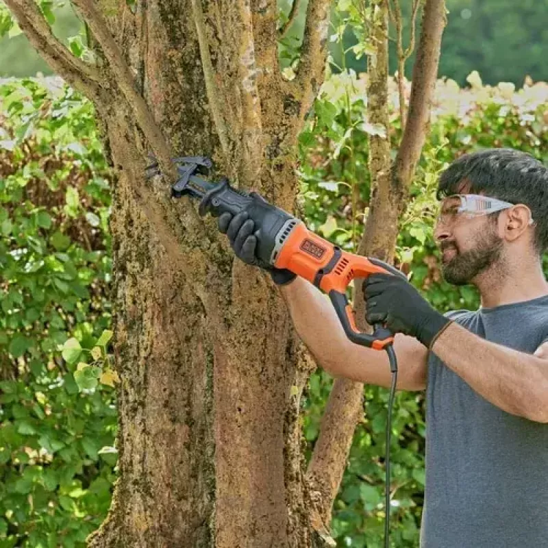 Puukkosaha Black & Decker BES301