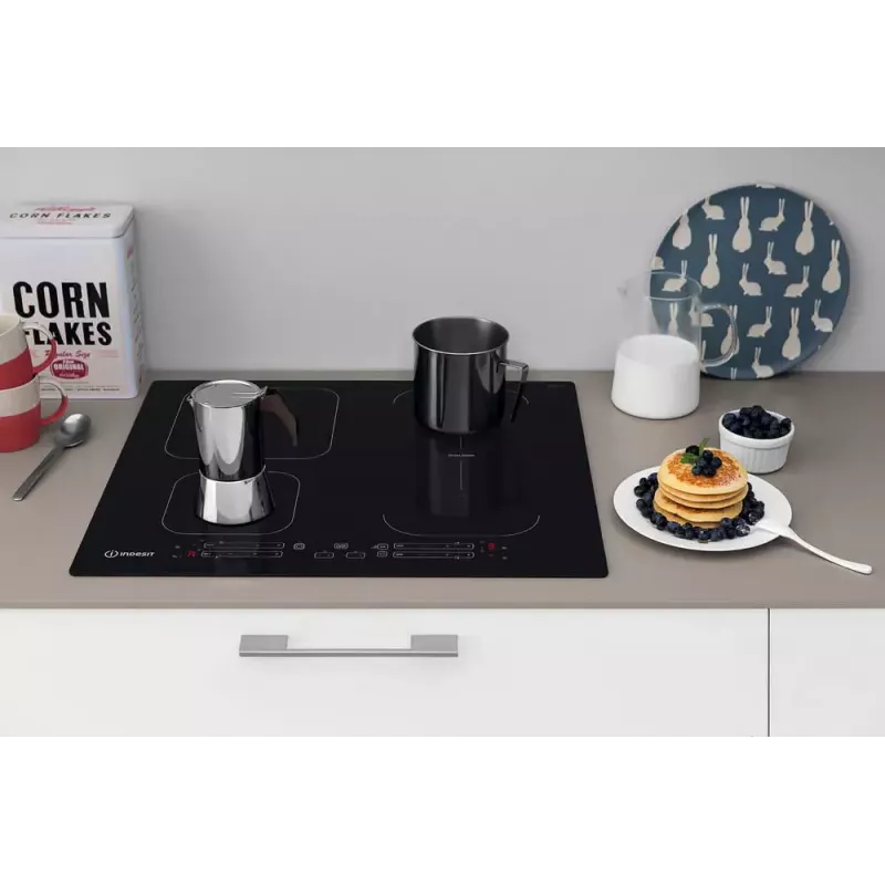 Indesit IB 65B60 NE musta sisäänrakennettu 59 cm induktioliesi 4 vyöhykettä
