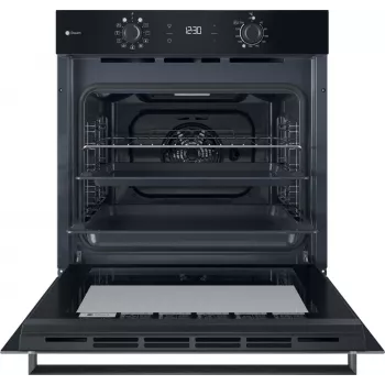 Kalusteisiin asennettava sähköliesi INDESIT IO K58HS B — 71 l, hydrolyyttinen puhdistus, kiertoilmatoiminto, grilli, höyry