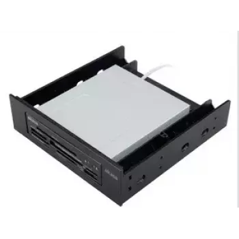 Sovitin 3,5 tuumaa Akasa AK-HDA-05