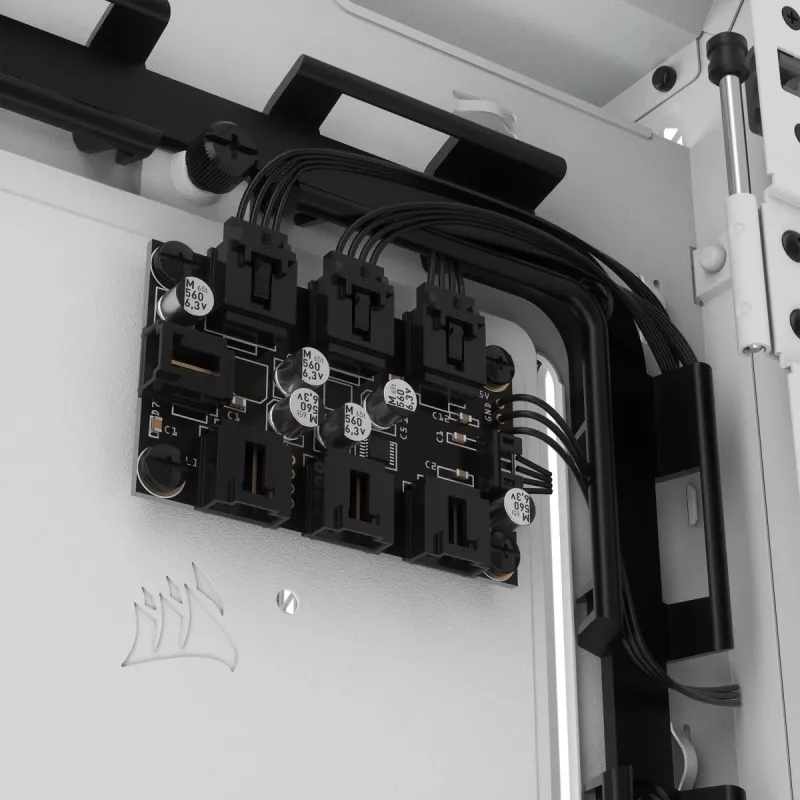 CORSAIR iCUE 5000X RGB - Tempered Glass Mid-Tower ATX PC Smart -kotelo - valkoinen