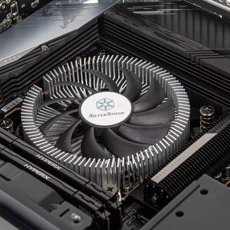 SilverStone SST-NT07-1700 matalaprofiilinen suorittimen ilmajäähdytin, 80 mm, 1500–3600 rpm, musta