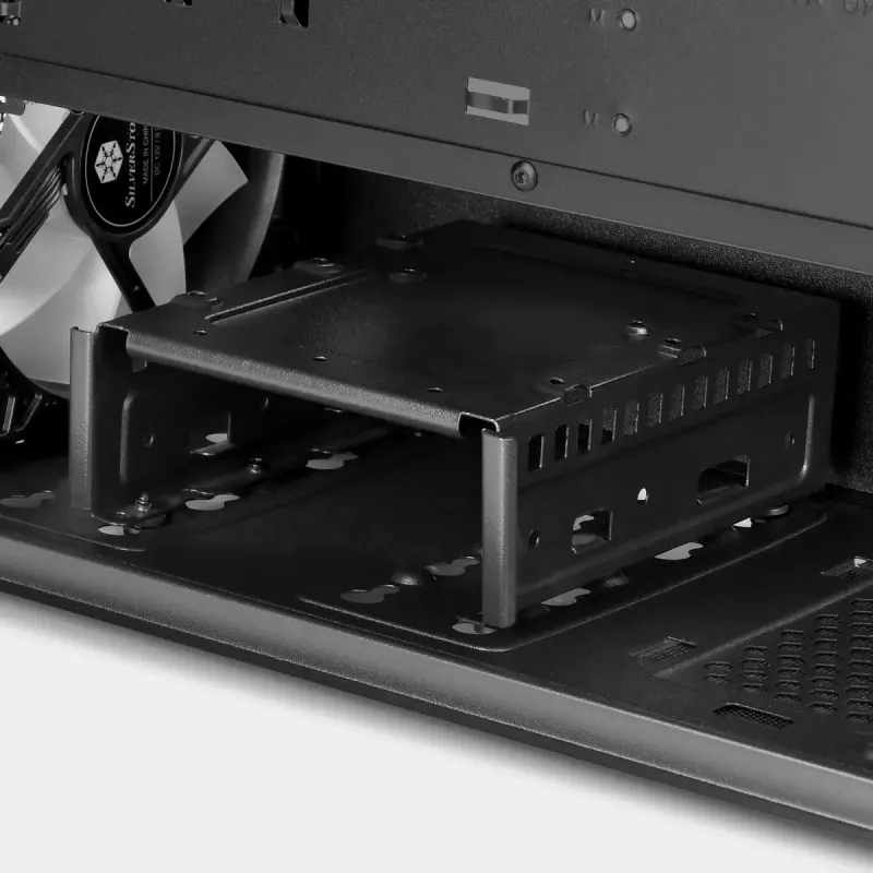 Tietokonekotelo Silverstone FARA V1M PRO tornikotelo musta