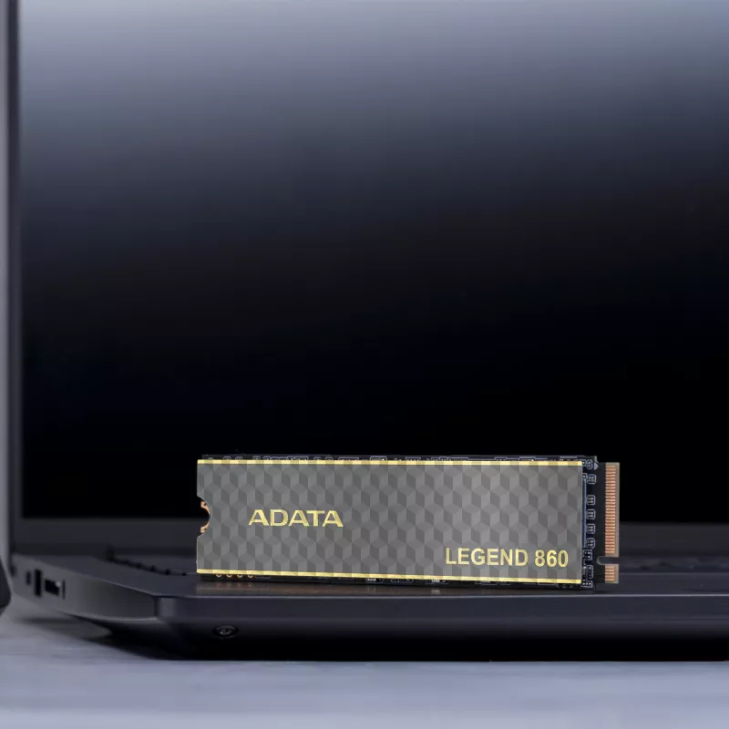 ADATA LEGEND 860 SLEG-860-2000GCS sisäinen SSD-levy 2 TB M.2 PCI Express 4.0 NVMe 3D NAND